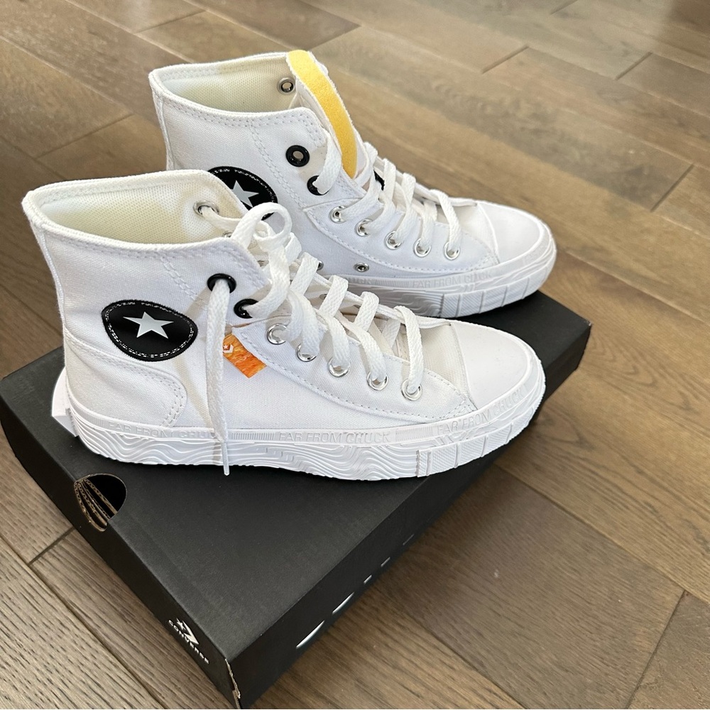 Women’s Converse High-Top Chuck Taylor Alt Star Canvas - Picture 6 of 13